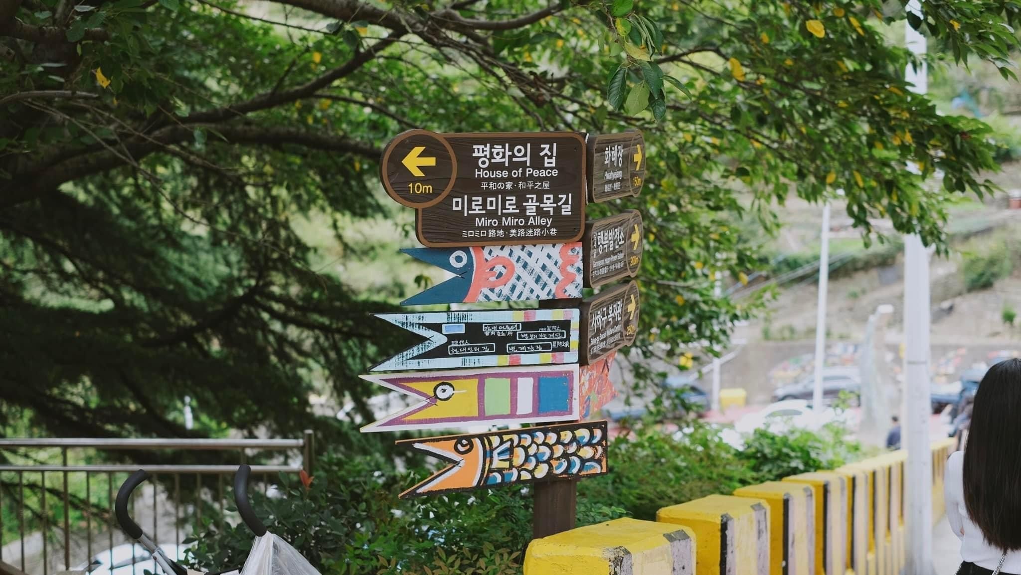 lang-van-hoa-gamcheon-gamcheon-culture-village-alley-1657509153.jpg