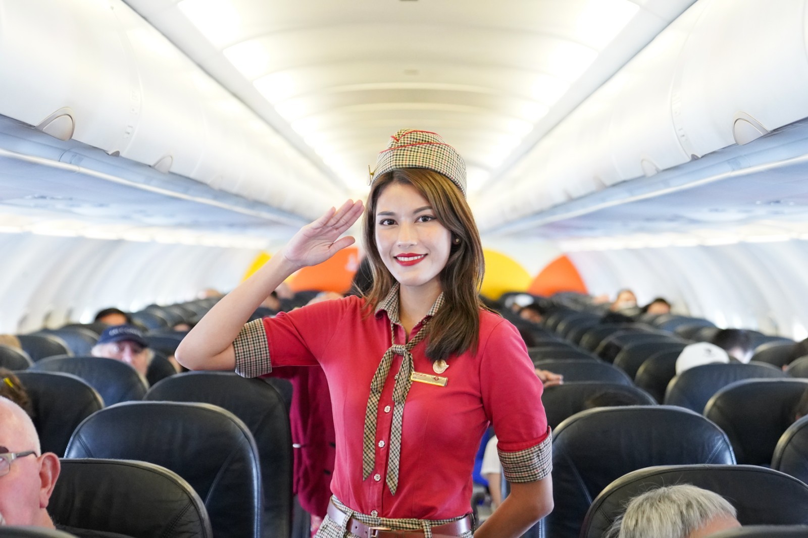 vietjet-cabin-crew-1680174819.jpg