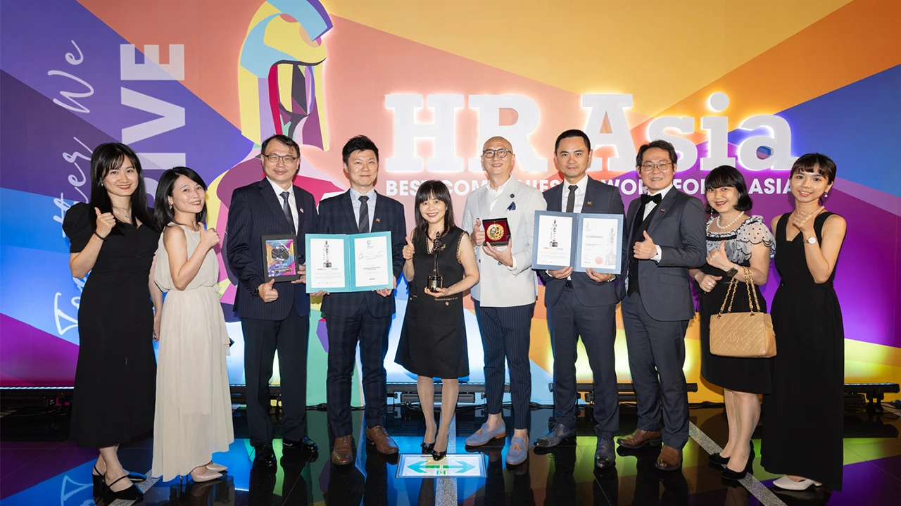 pr-hr-asia-award-2023-1-1690169316.jpg