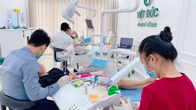 vi-sao-phong-kham-dental-clinic-asean-bi-phat-nang-1700614257.png