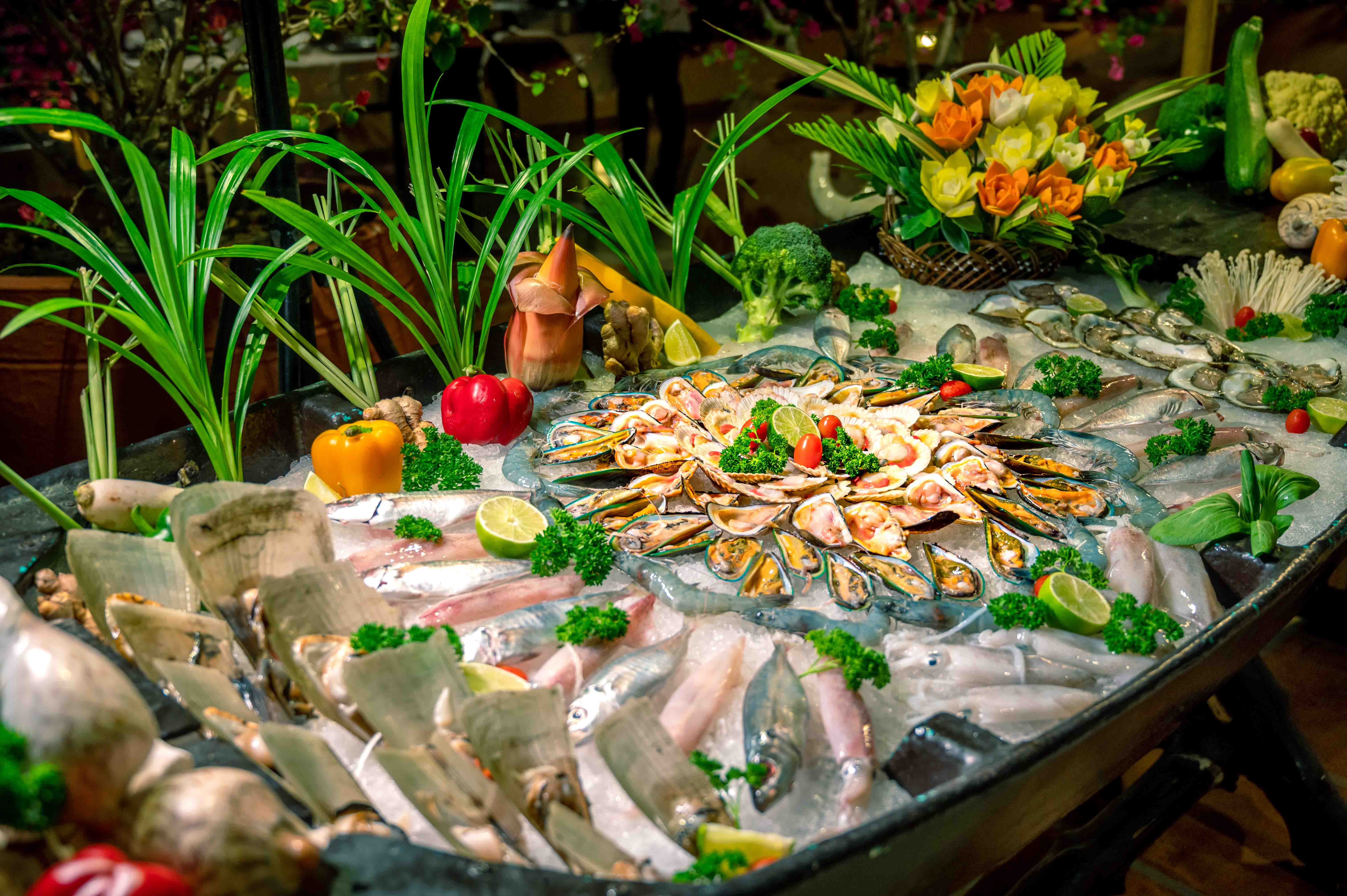 seafood-buffet-1735895317.jpg