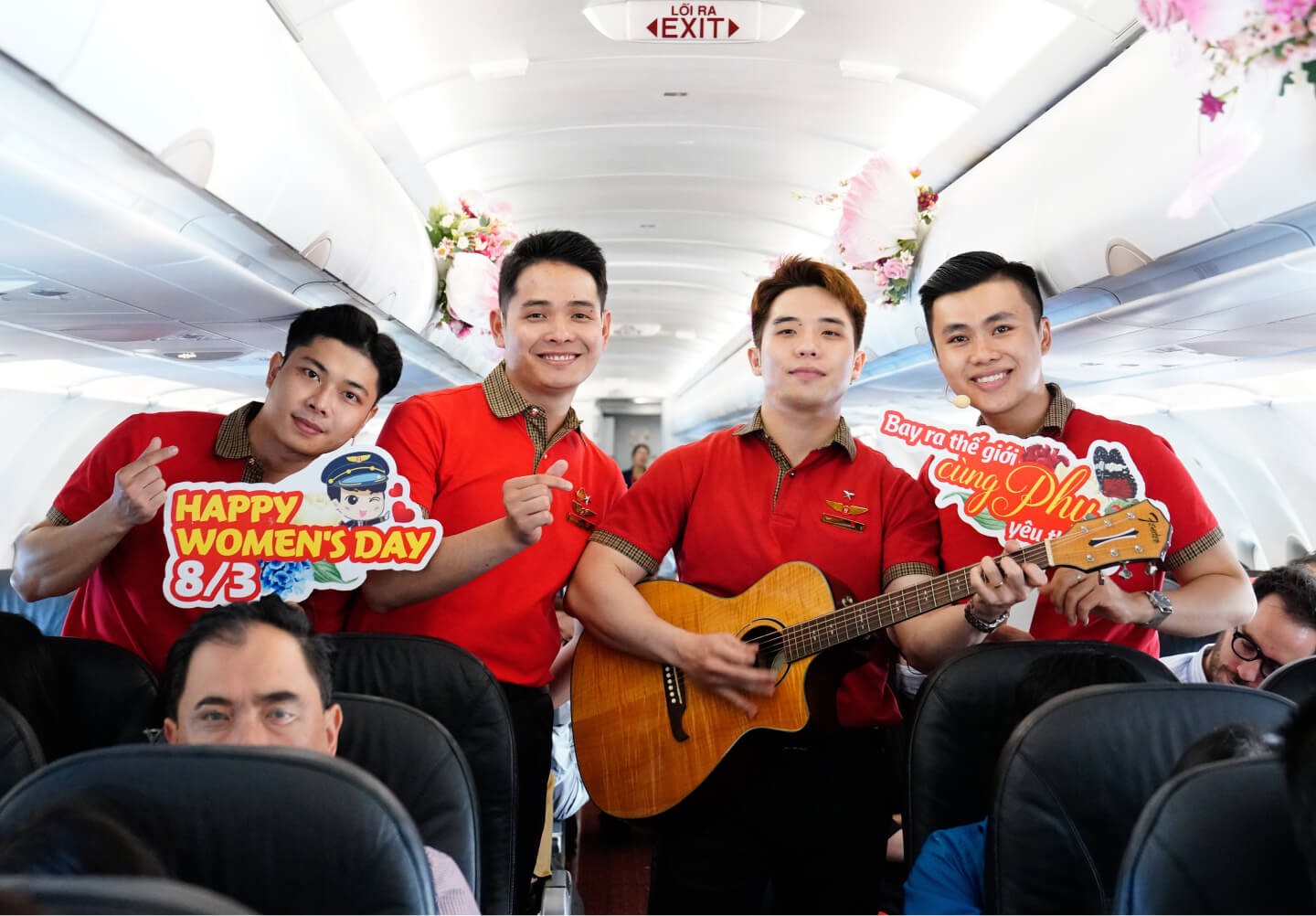 tiep-vien-hang-khong-vietjet1-1740623864.jpg