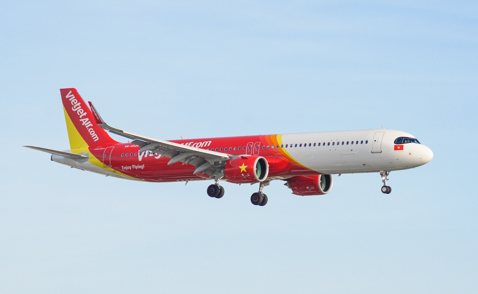 tau-bay-vietjet-1747986536.jpg