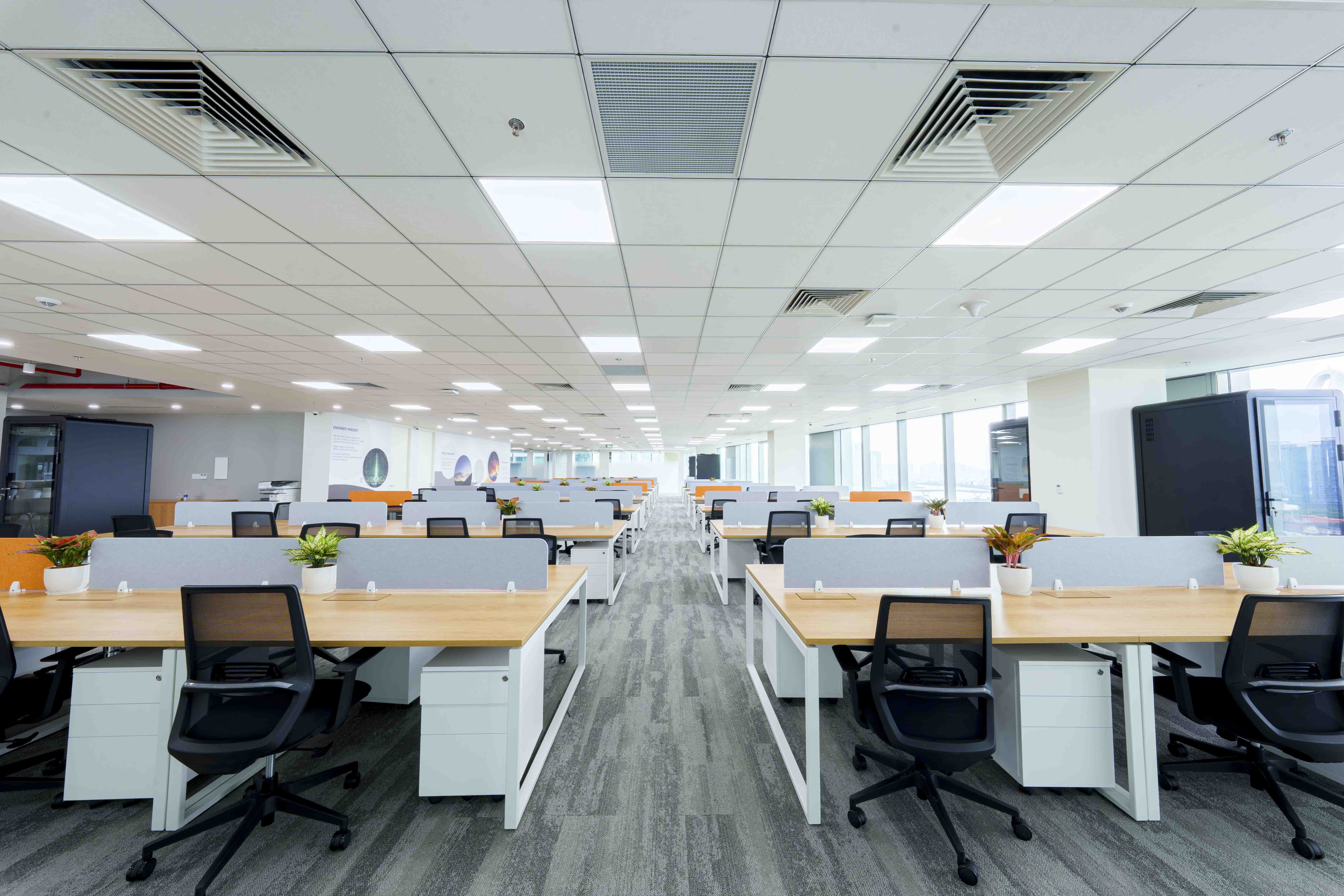 xiaomi-office-33-1748575019.jpg