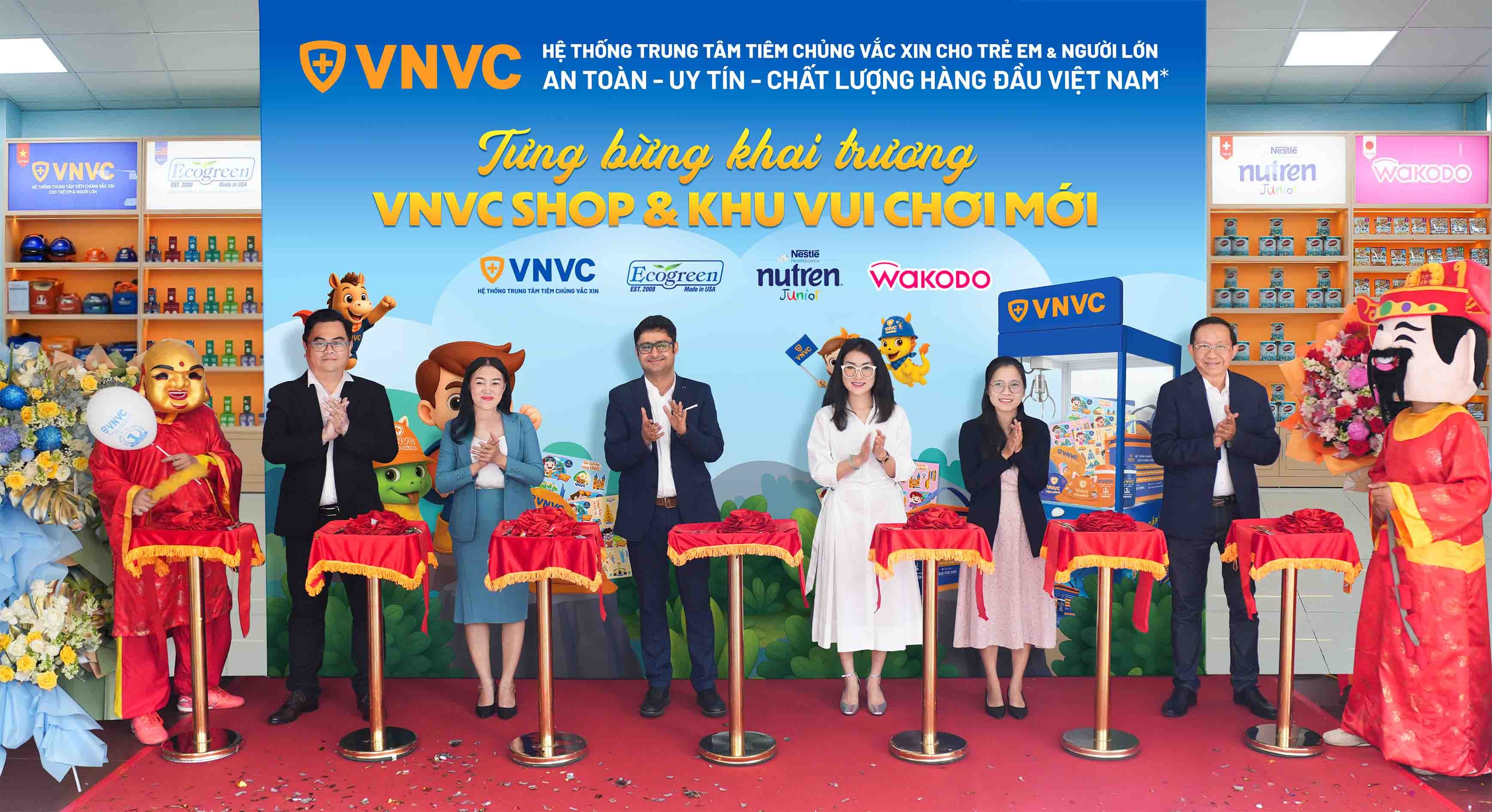 1-le-khai-truong-vnvc-shop-1-1748850631.jpg