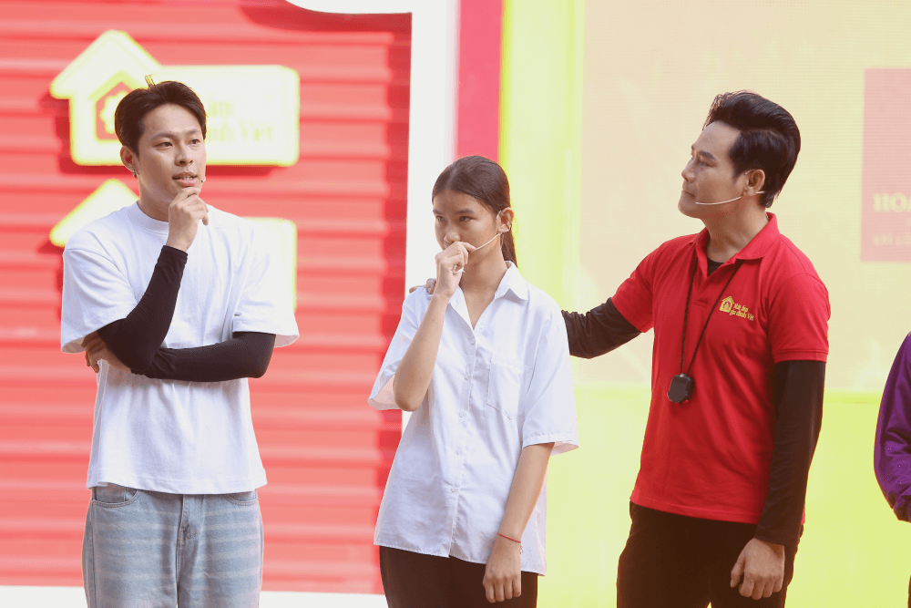 1749018284-1-th-y-qu-nh-trong-m-i-m-gia-nh-vi-t-1-1749027391.png