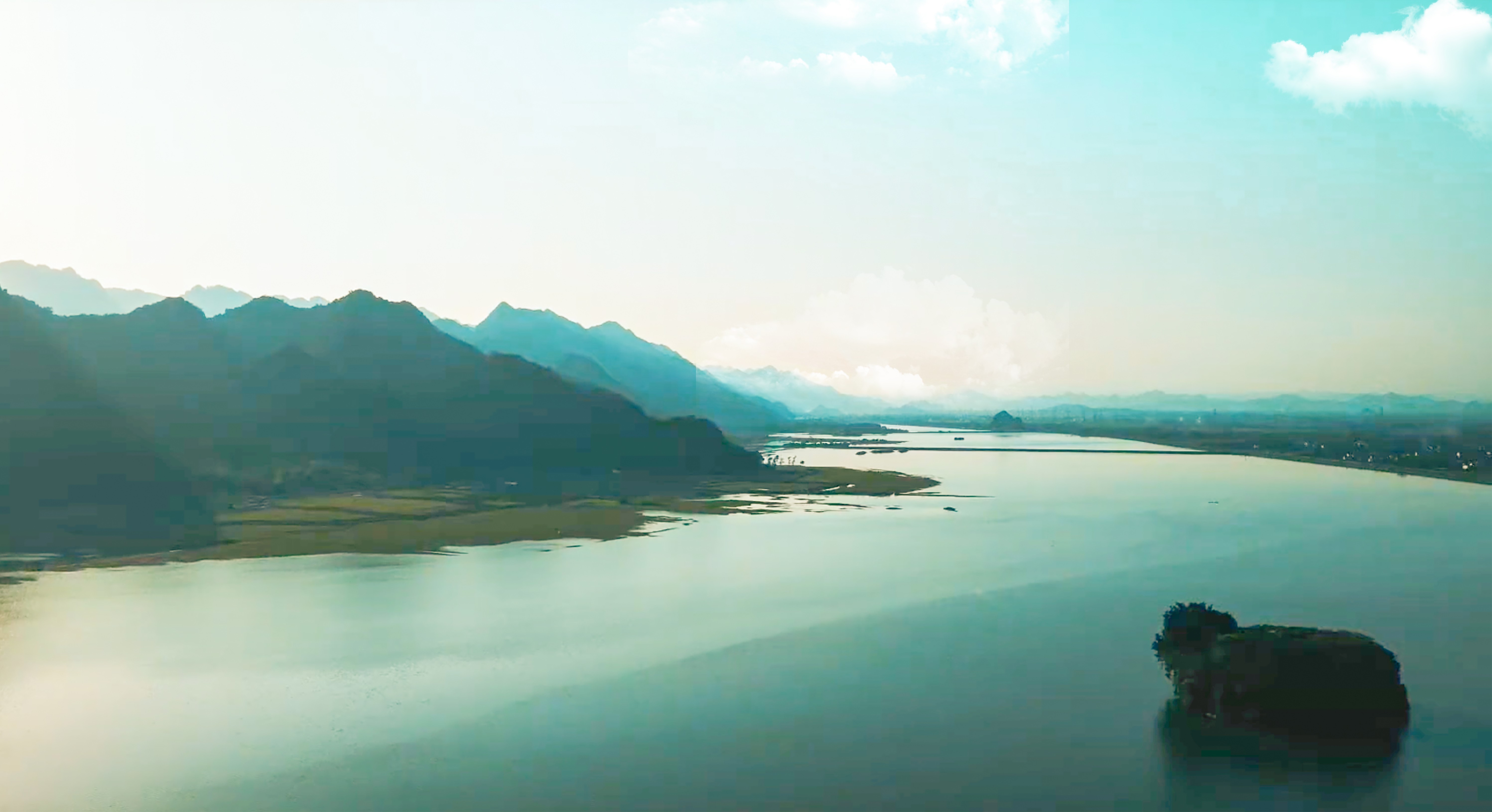 hinh-ho-yen-quang-1750727961.jpg