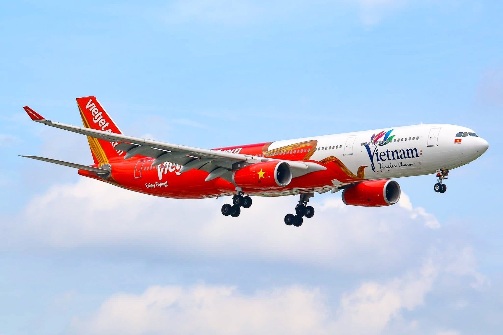 tau-bay-vietjet-1751458796.jpg
