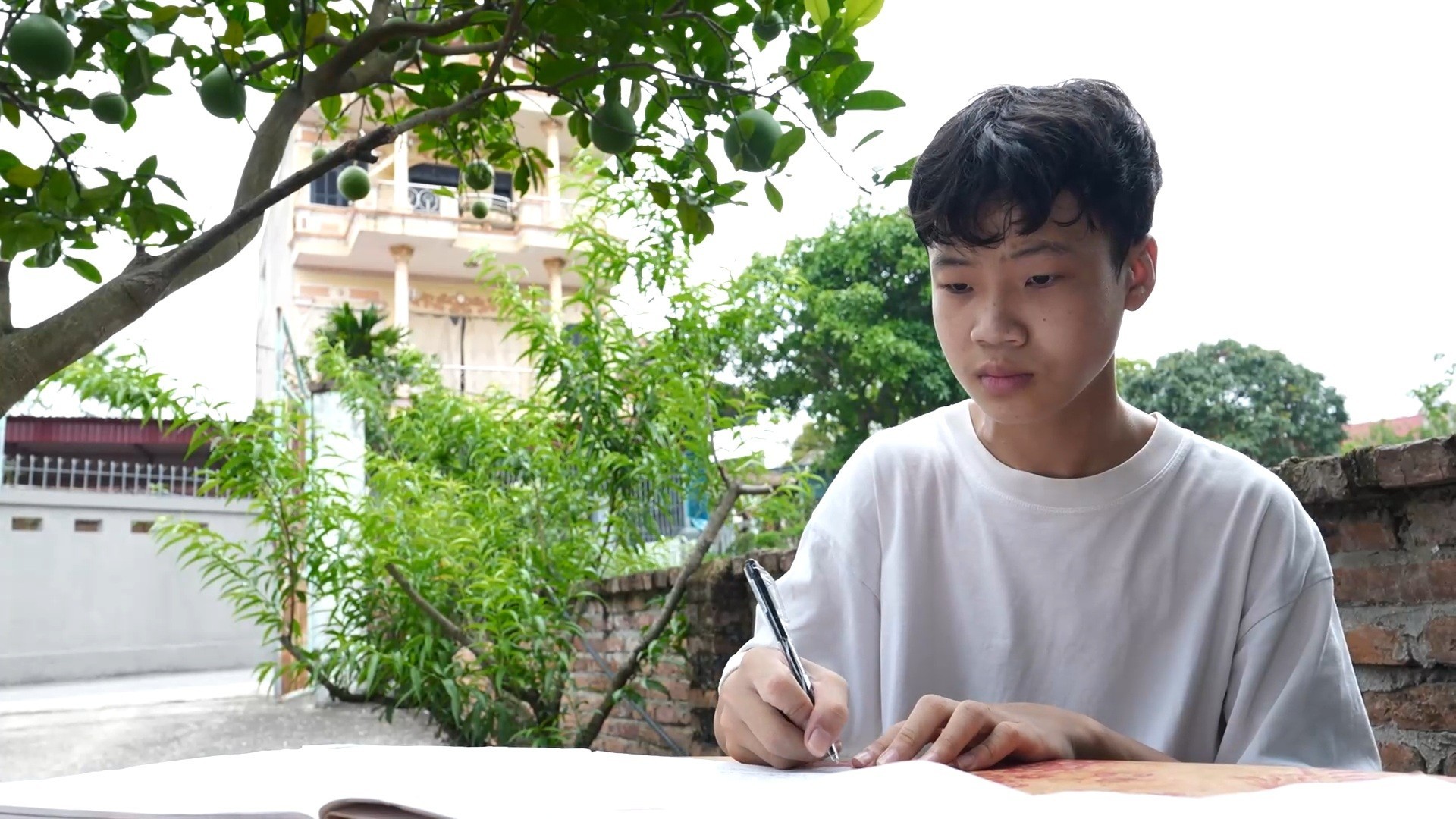 1-em-dao-van-minh-220250710105854-1752135088.jpg