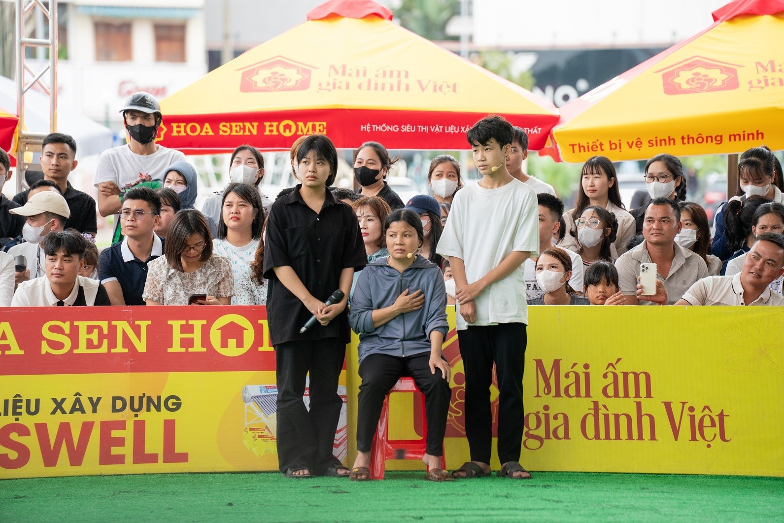 1-gia-dinh-em-dao-van-minh-420250710105919-1752135088.jpg