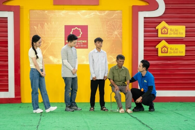 1752641691-h-ng-ph-c-ho-ng-t-n-v-ph-ng-oanh-au-l-ng-c-nh-ng-i-ph-n-v-a-ph-u-thu-t-u-c-ph-i-g-ng-g-nh-khi-ch-ng-qua-i-4-1752648257.jpg