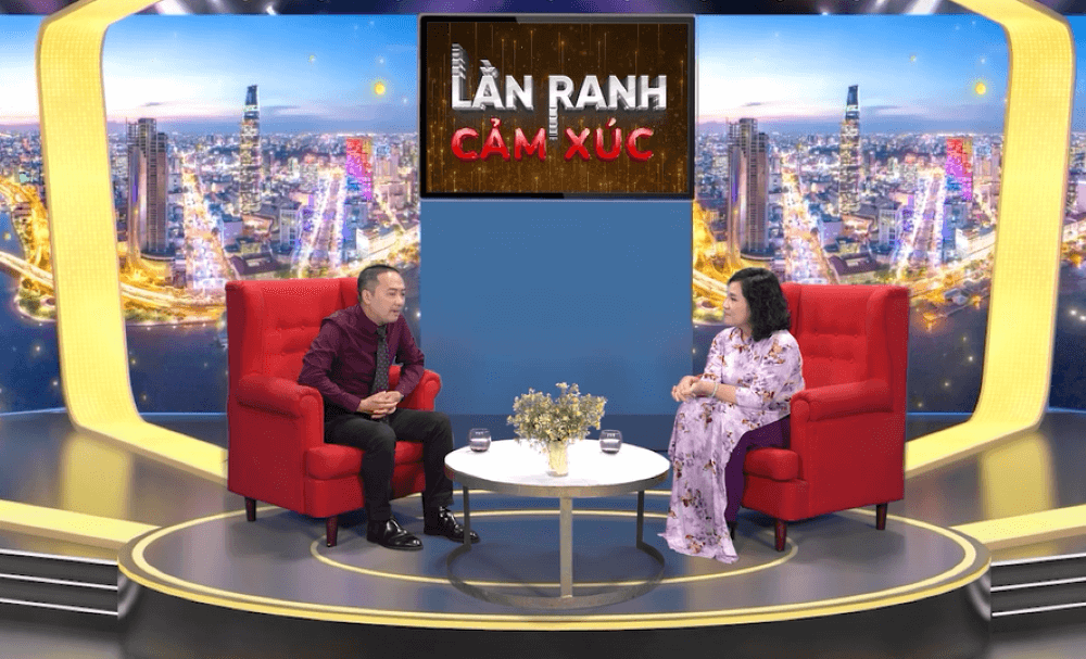 1755318176-l-n-ranh-c-m-x-c-b-c-ng-v-l-i-k-ch-b-c-nam-thanh-ni-n-v-ng-v-ng-lao-l-3-1755480842.png