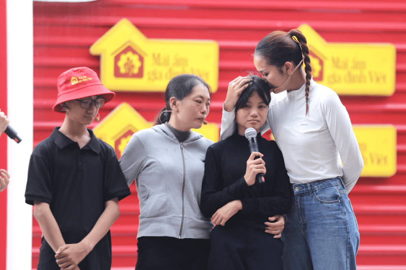 1756354975-2-gia-nh-em-xu-n-duy-1-1756428277.png