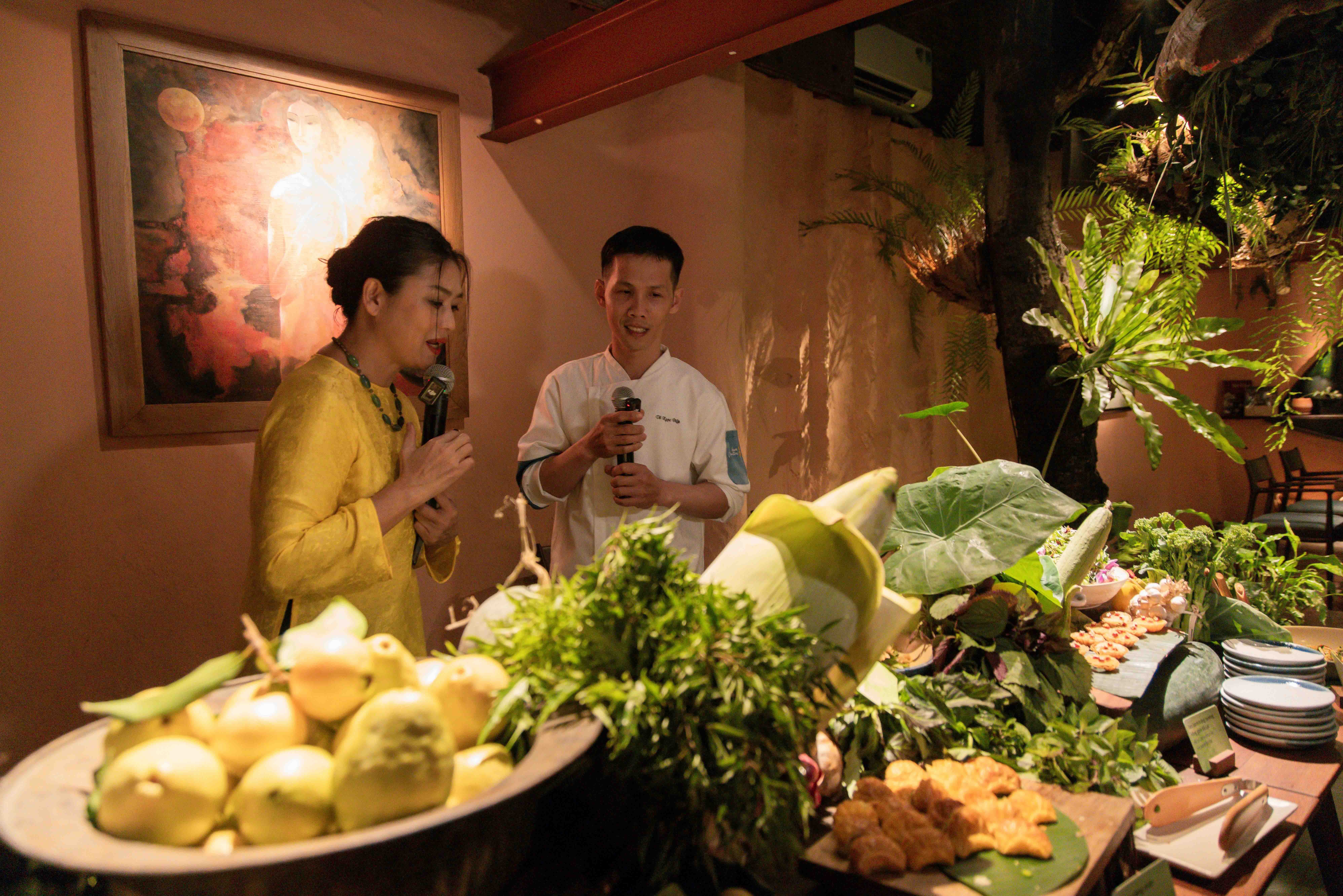 nong-san-que-nha-thu-anh-diep-vo-bep-truong-hum-gioi-thieu-copy-1759726494.jpg