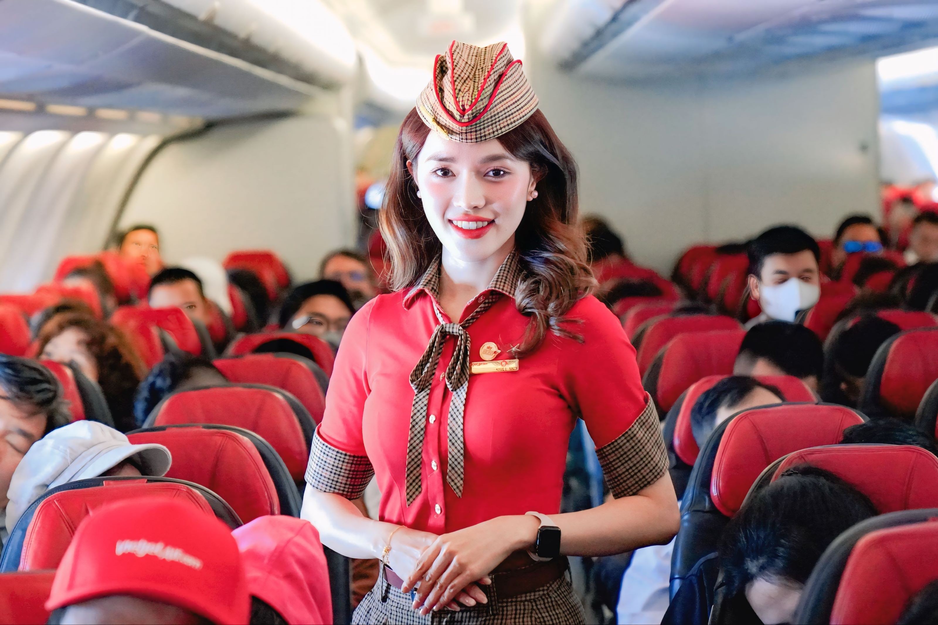 vj-flight-crew-1760413682.jpg