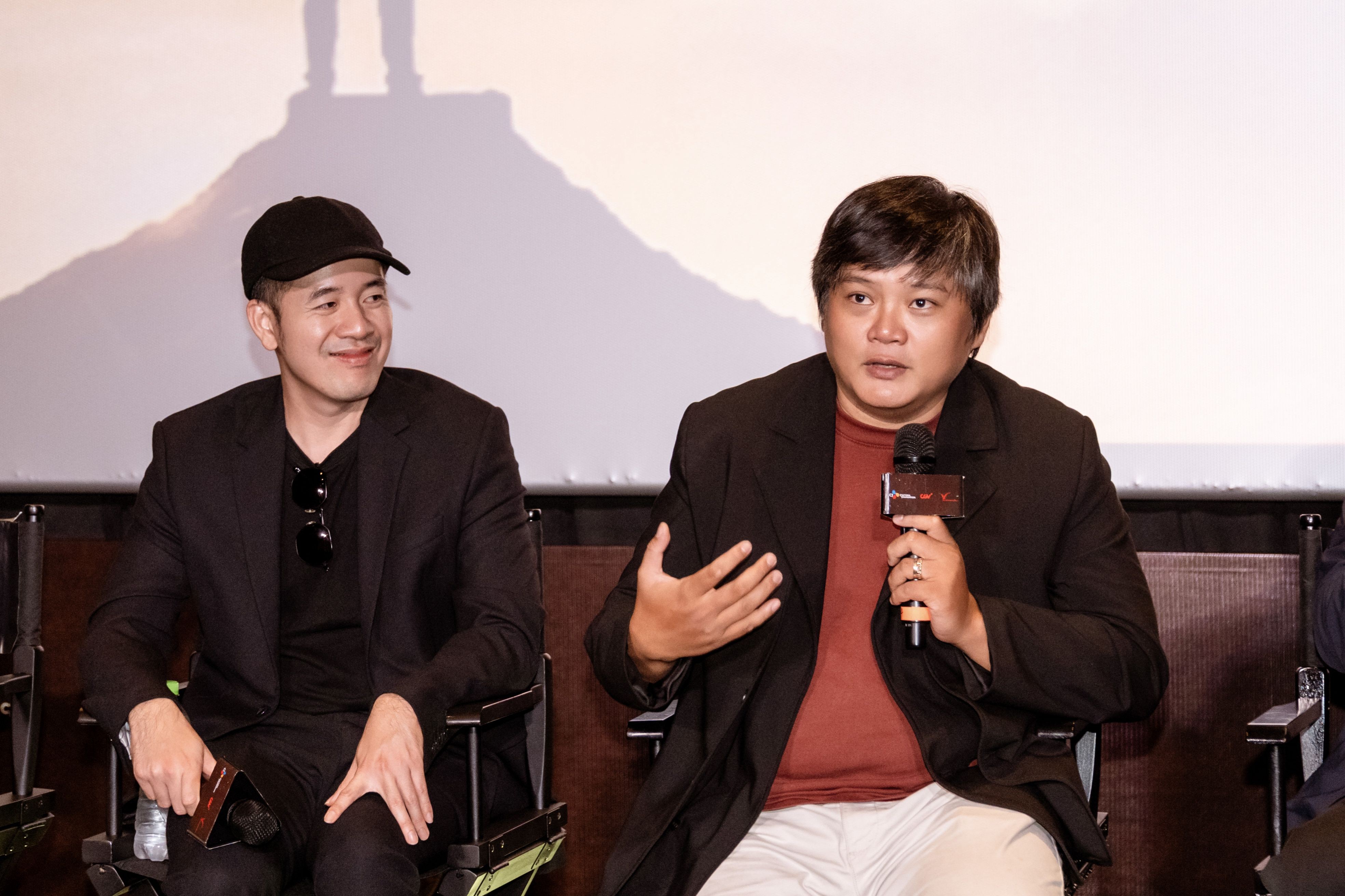 4-dao-dien-tran-thanh-huy-giai-dap-thac-mac-cua-cac-thi-sinh-tai-su-kien-anh-cgv-1783641563.jpg