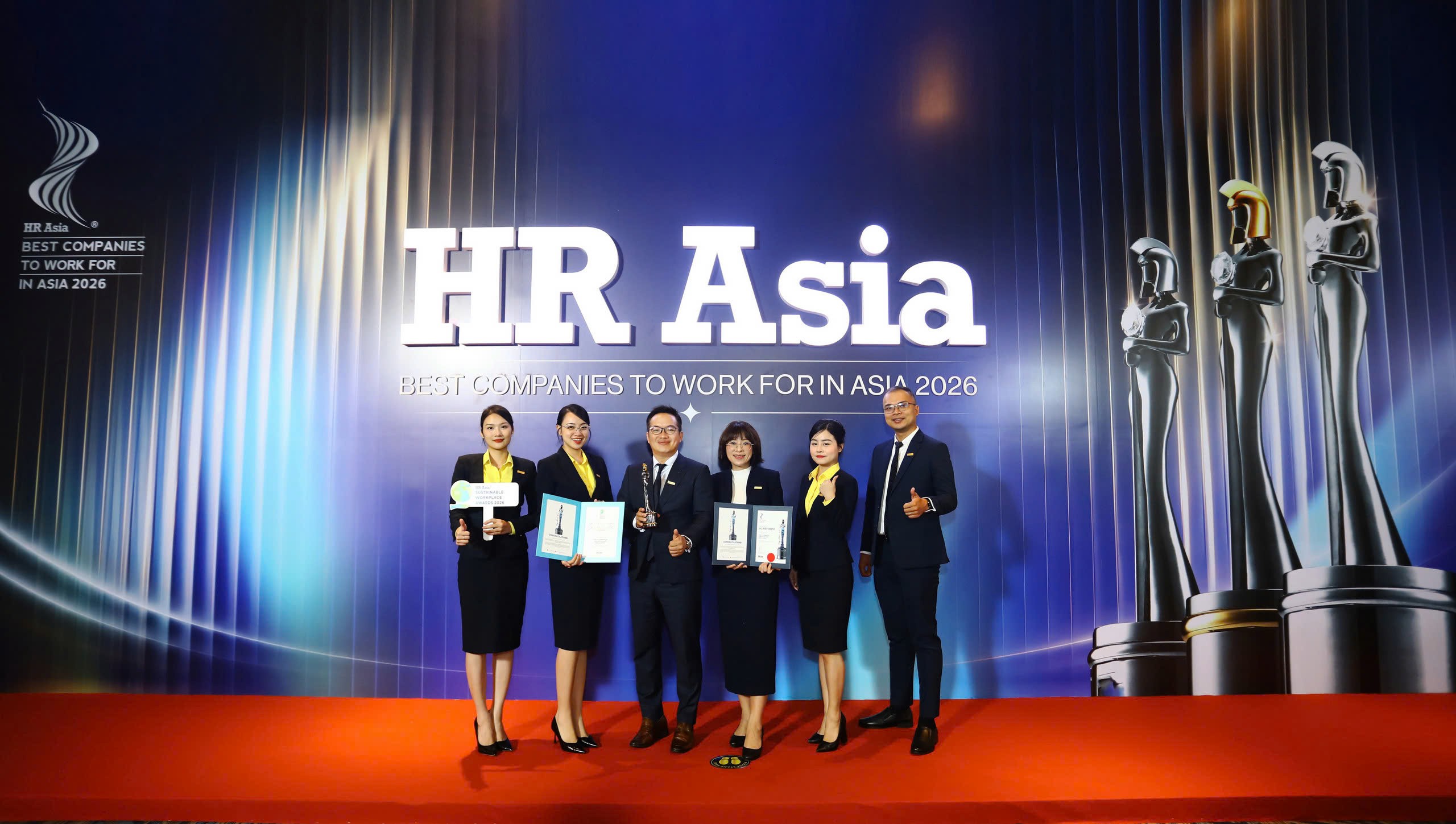 hinh-21-giai-thuong-hr-asia-1783827313.jpg