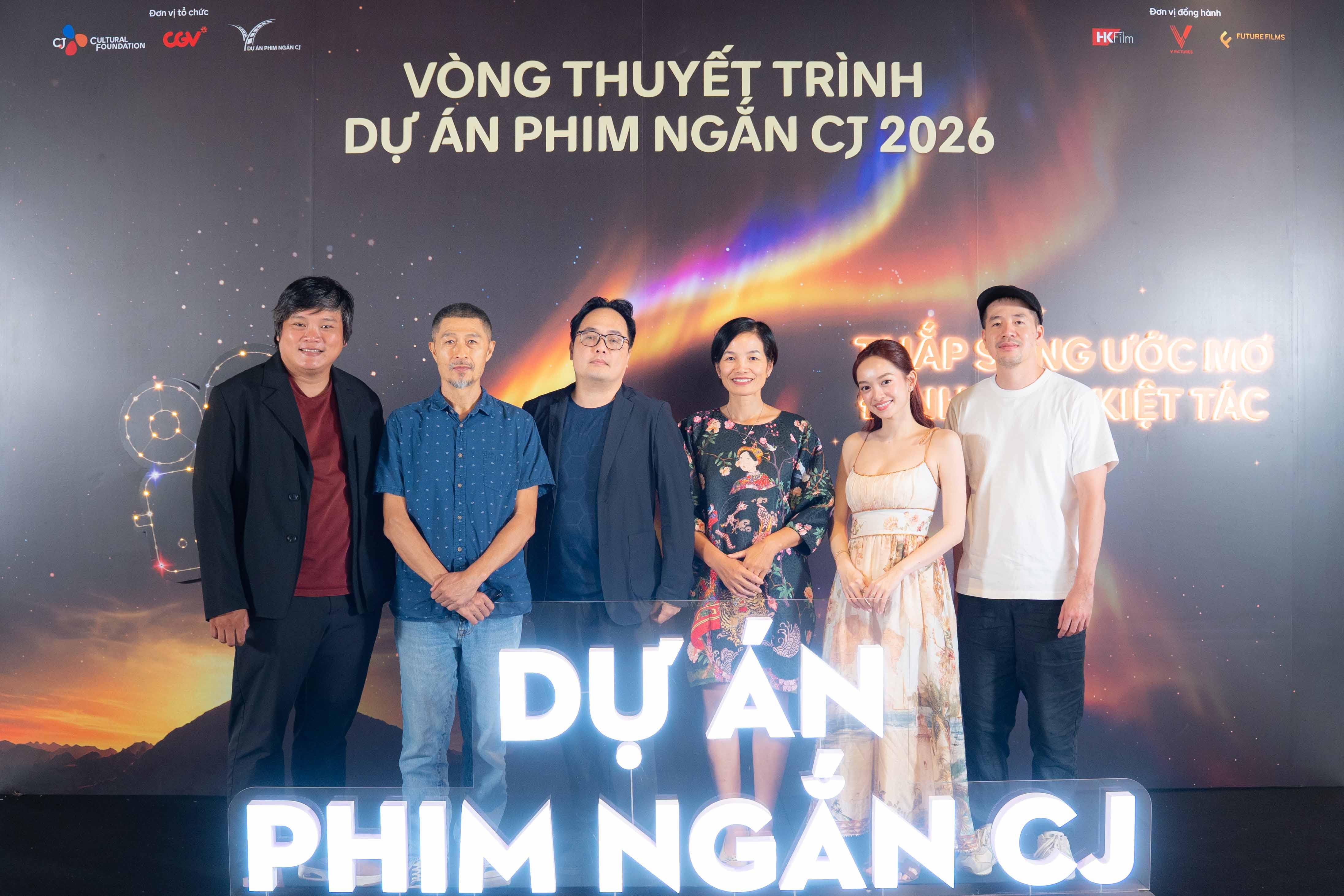 3-hoi-dong-tham-dinh-va-giam-khao-khach-moi-1786091309.jpg