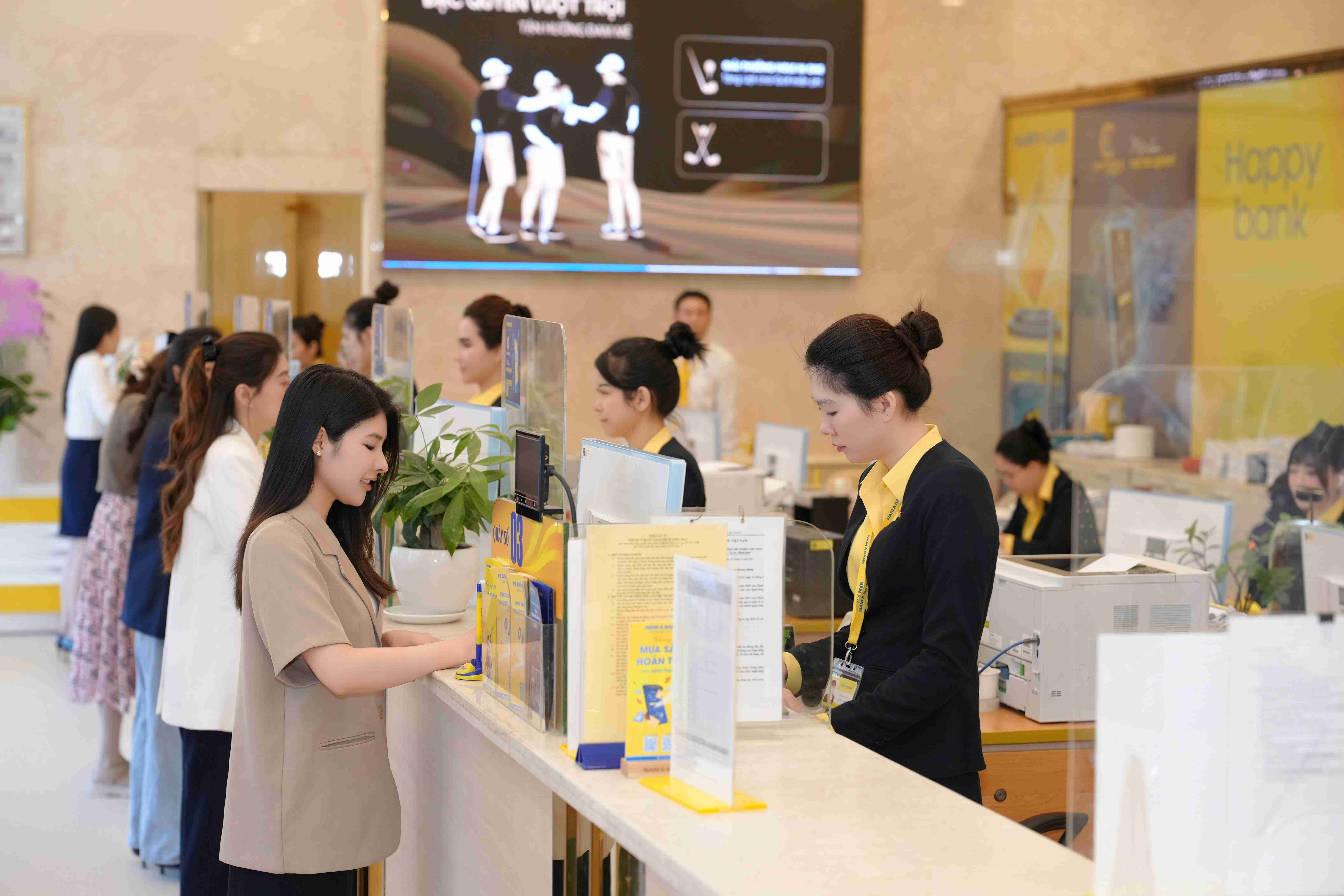 hinh-bai-2-nam-a-bank-1786675384.JPG