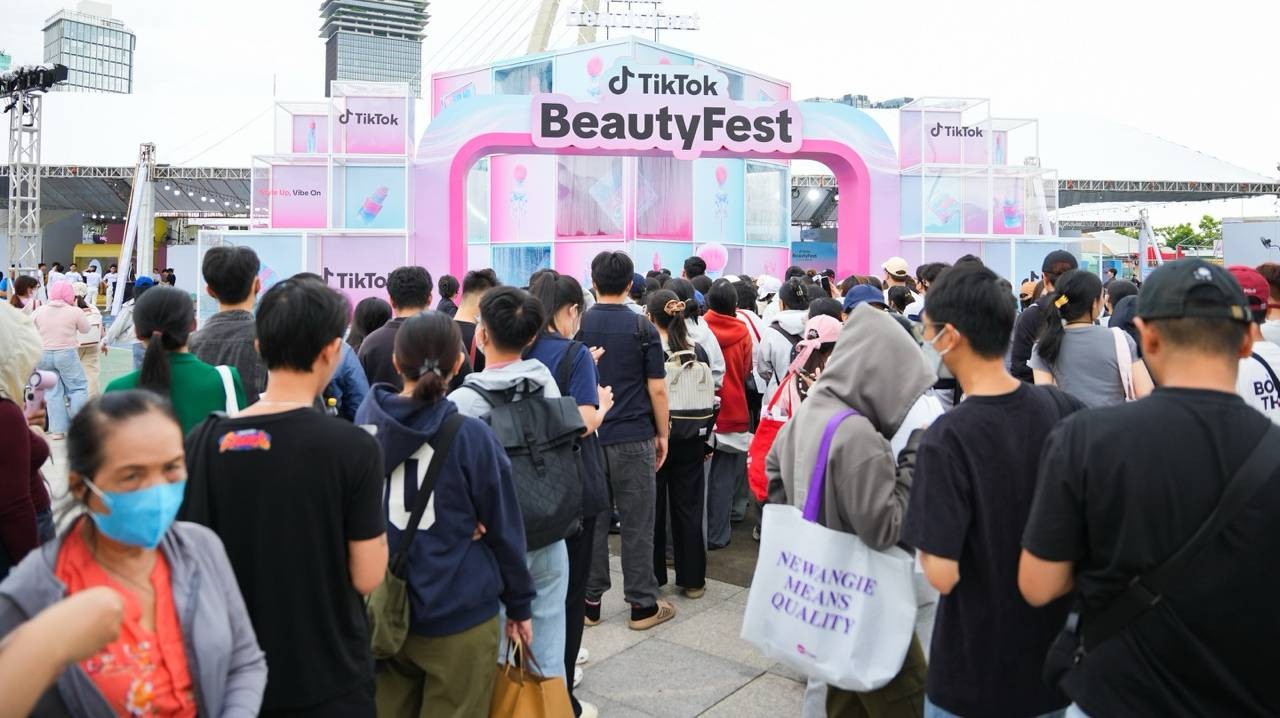 hang-tram-ban-tre-da-1786884621.jpg