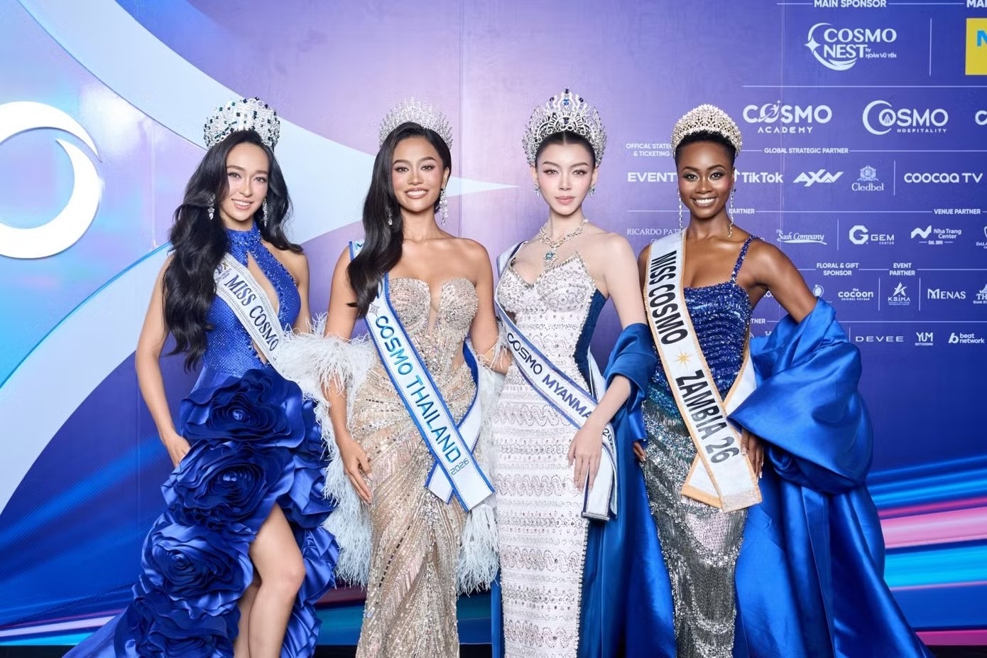 miss-cosmo-2026-hop-bao1-1787105911.jpg