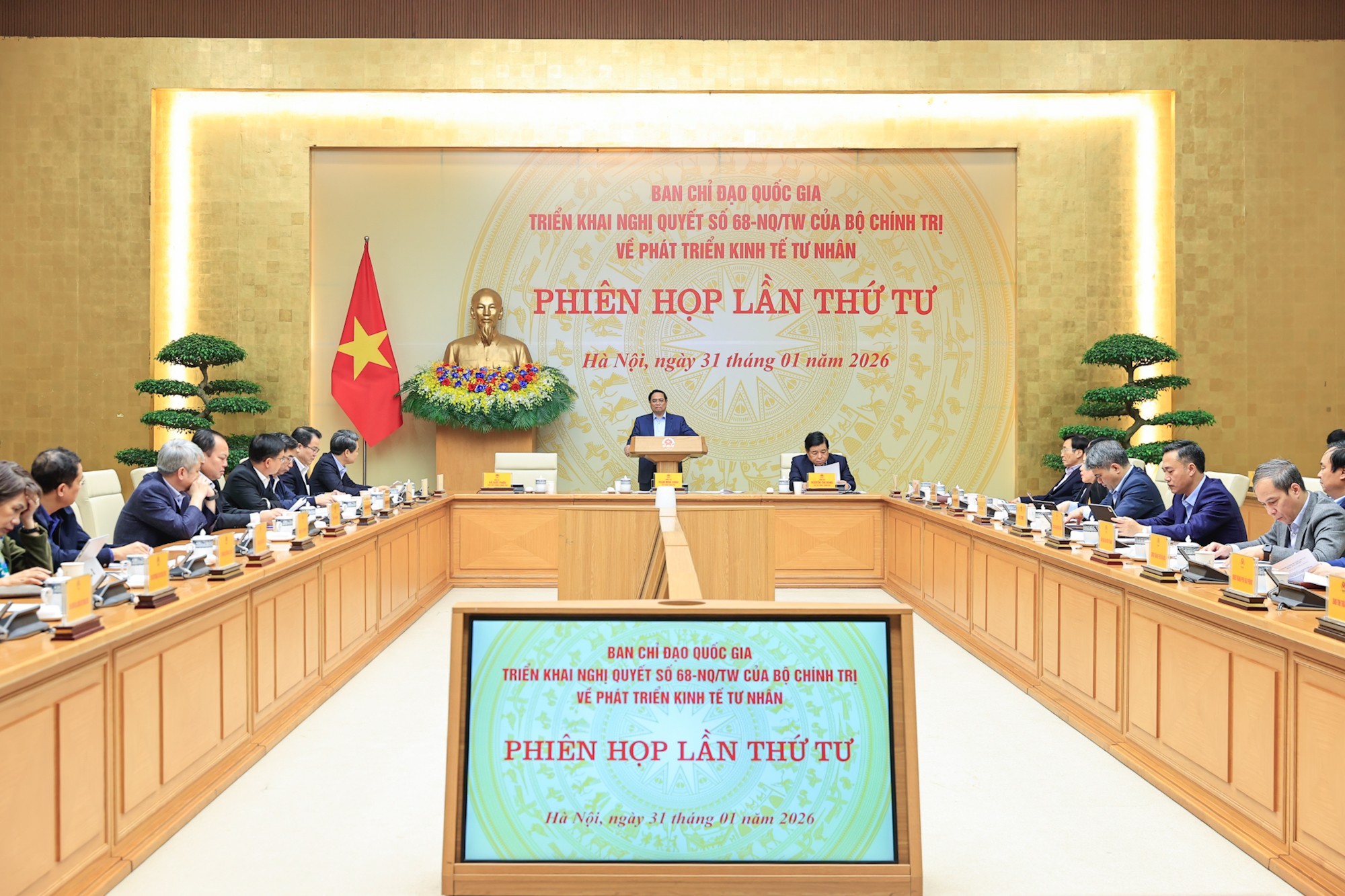 anh-1-phien-hop-thu-4-bcd-nq-68-1790658344.jpg