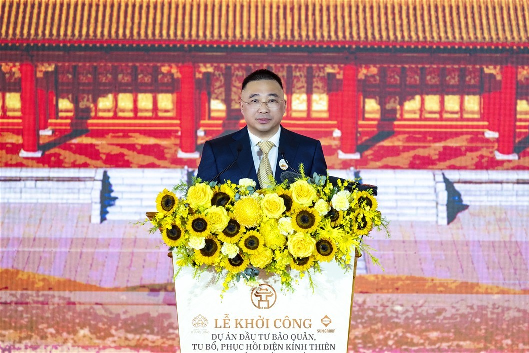 ong-tran-minh-son-thanh-vien-hoi-dong-sang-lap-pho-chu-tich-thuong-truc-hoi-dong-quan-tri-tap-doan-sun-group-chia-se-tai-le-khoi-cong-1790668567.jpg