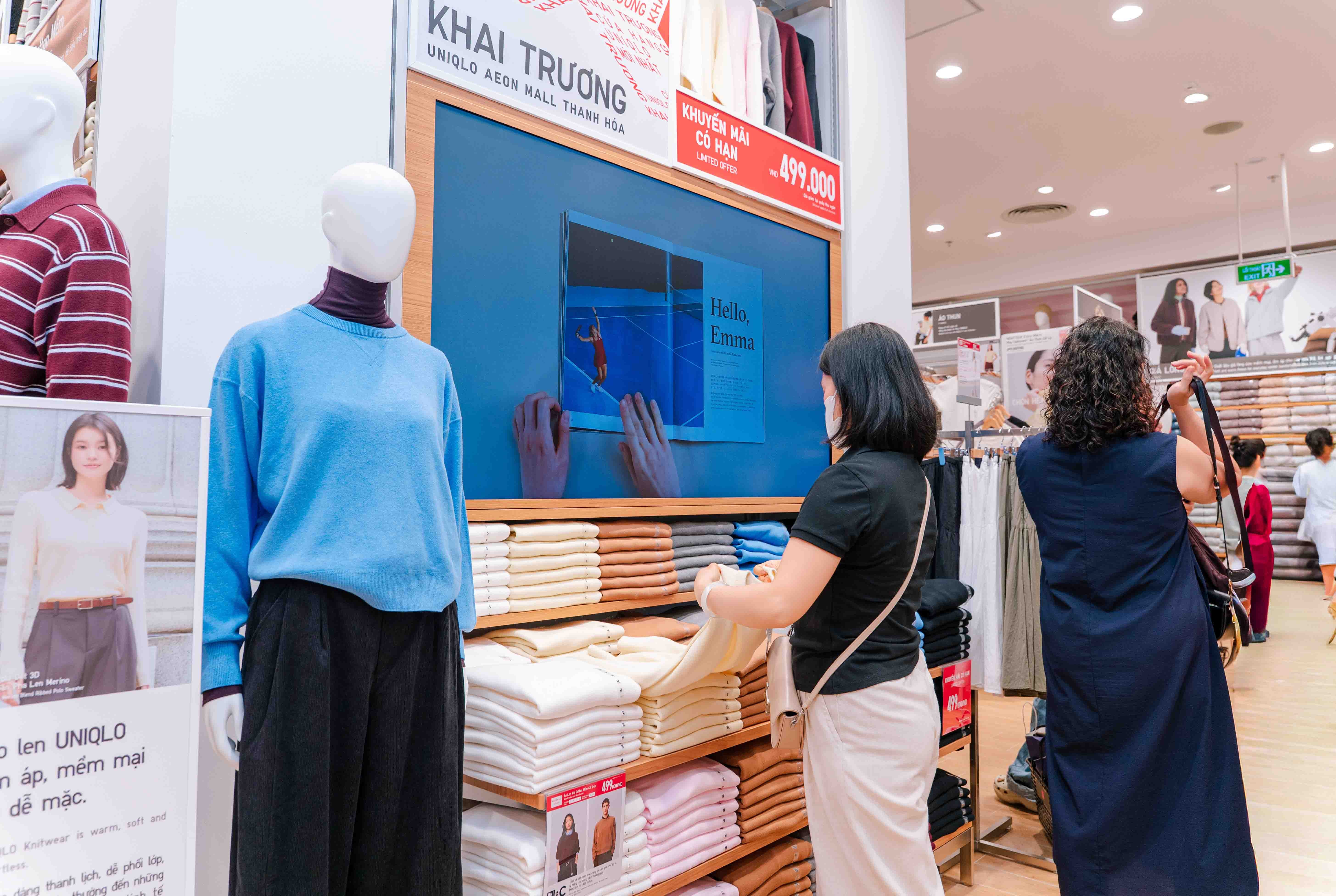 uniqlo-danh-nhieu-chuong-trinh-uu-dai-co-han-cho-khach-hang-den-mua-sam-tai-cua-hang-1792065489.jpg