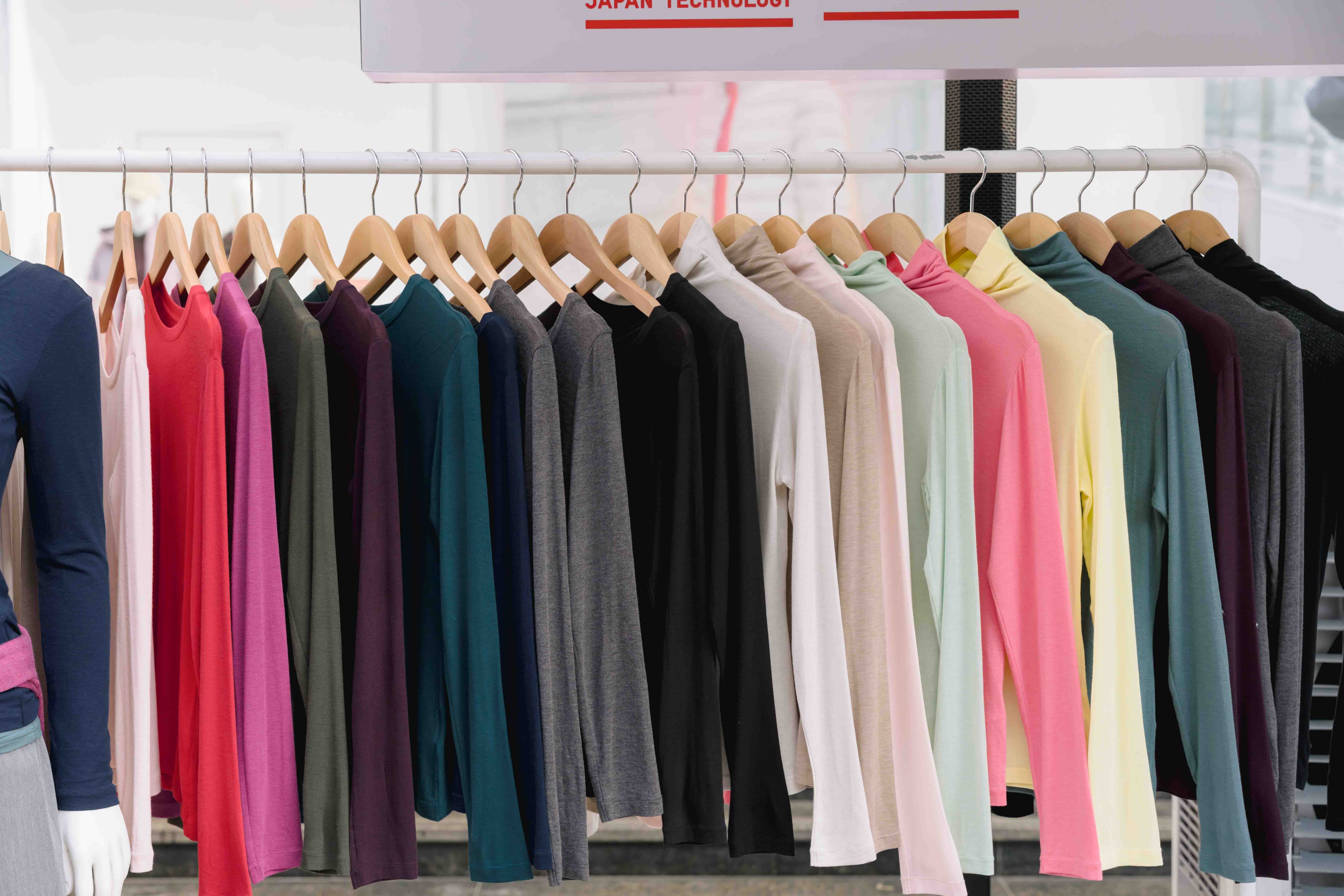 dong-trang-phuc-heattech-pha-cashmere-1792804024.JPG