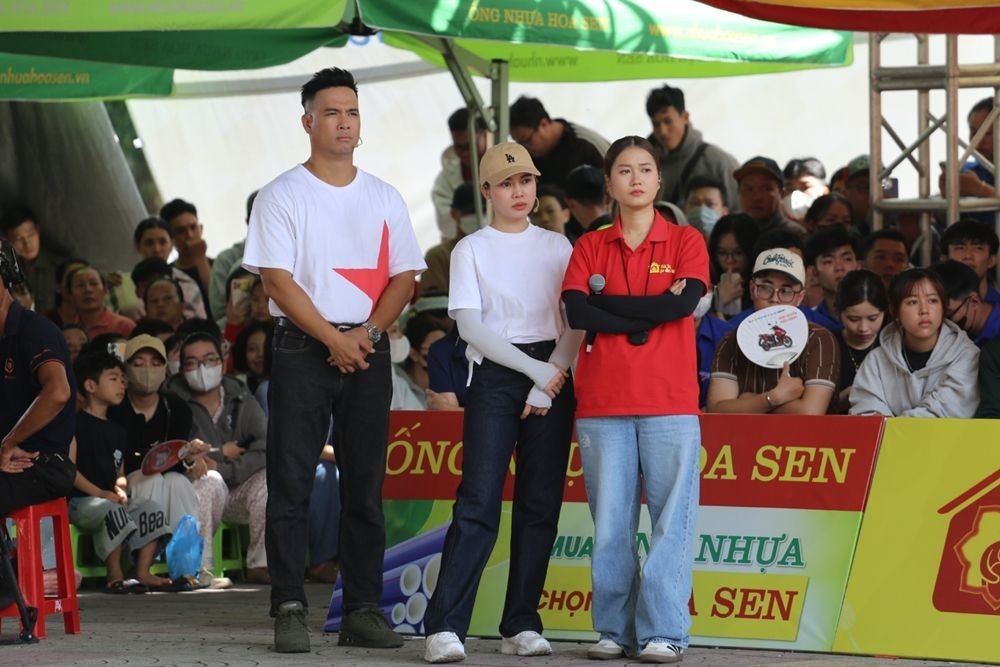 mai-am-gia-dinh-viet-lam-vy-damai-am-gia-dinh-viet-lam-vy-da-12-011-81d2cbd6d6-1792975660.jpg