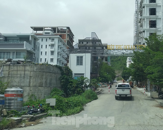 Bất chấp bị cưỡng chế, khu biệt thự Ocean View Nha Trang vẫn vô tư xây dựng - ảnh 4