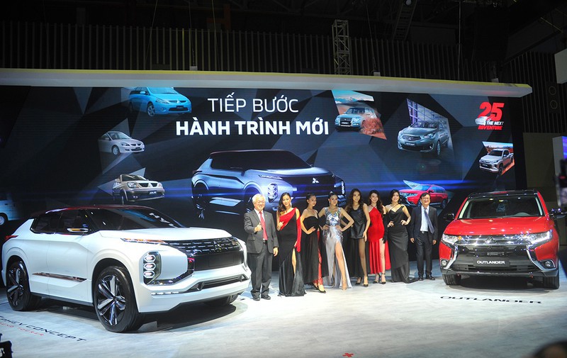 mitsubishi mang concept gt-phev cua tuong lai toi vms 2019 hinh 1