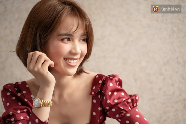 Ngọc Trinh và hành trình trở thành người đẹp Vbiz đầu tiên có nút vàng Youtube: Tôi chẳng có tài năng gì nổi bật, 70% là nhờ may mắn! - Ảnh 2.