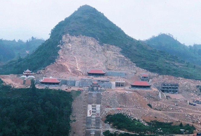 Hà Giang vẫn khẳng định dự án phá núi xây khu du lịch sinh thái tâm linh “phù hợp quy hoạch”, trái ngược với khẳng định của Bộ VHTTDL