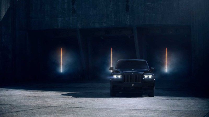 Thị trường xe - Rolls-Royce ra mắt 'sứ giả bóng đêm' Cullinan Black Badge, đẹp hút hồn (Hình 9).