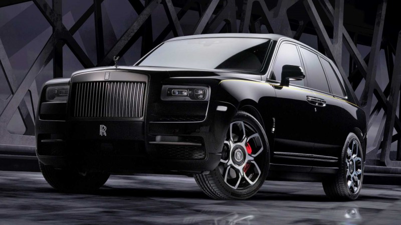Thị trường xe - Rolls-Royce ra mắt 'sứ giả bóng đêm' Cullinan Black Badge, đẹp hút hồn