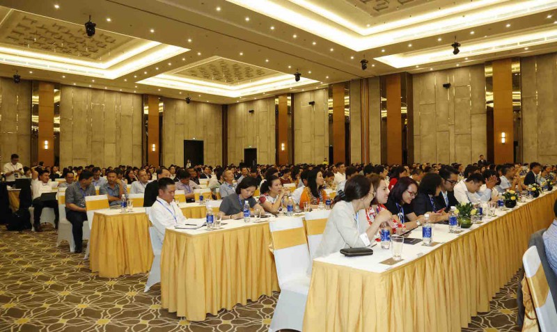 Hơn 800 khách mời, đại diện cho hơn 200 NCC lớn trong nước và quốc tế tham dự Hội nghị nhà cung cấp do Vincommerce tổ chức