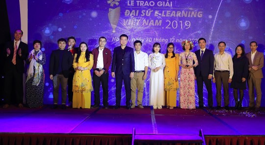 Cô giáo dạy học trò khiếm thính trở thành Đại sứ E-Learning Việt Nam - Ảnh 3.