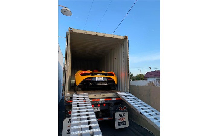 Thêm siêu xe Mclaren 720S Spider hơn 27 tỷ cập bến Sài Gòn - Hình 5 Them sieu xe Mclaren 720S Spider hon 27 ty cap ben Sai Gon-Hinh-5