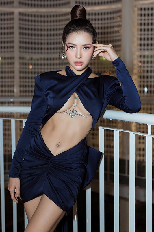 3 mỹ nhân tên Trinh nóng bỏng nhất showbiz Việt