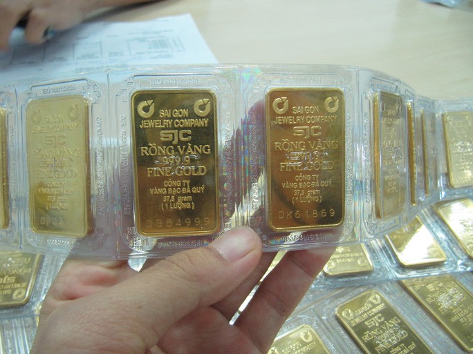 Giảm nhiều ngày liên tiếp, giá vàng SJC vẫn bám trụ 48 triệu đồng/lượng - Ảnh 1.