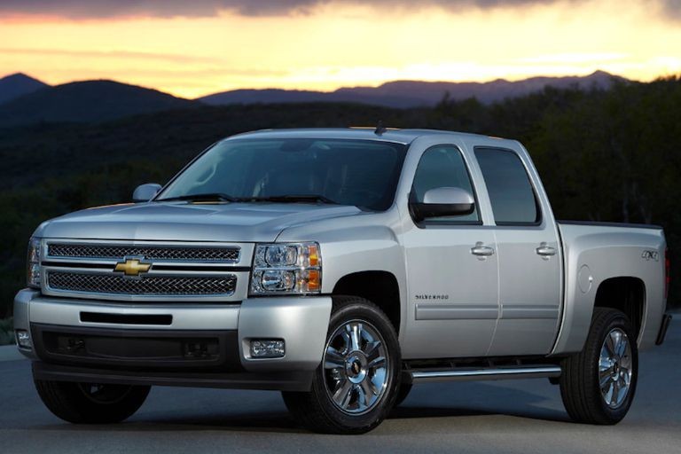 Chevrolet Silverado 1500 2013 là mẫu xe bán tải cũ giá dưới 20.000 USD đáng mua.