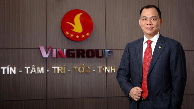 Ông Phạm Nhật Vượng là tỉ phú đô la đầu tiên của Việt Nam. Ảnh: Forbes.com.