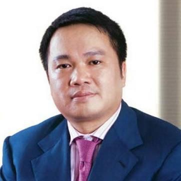  Ông Hồ Hùng Anh - chủ tịch Techcombank được Forbes vinh danh tỉ phú đô-la lần đầu tiên năm 2019. Ảnh: Forbes.com.  