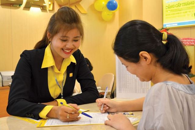Nhiều ngân hàng hiện này đều có gói vay mua nhà cho khách hàng. Ảnh: Lê Toàn