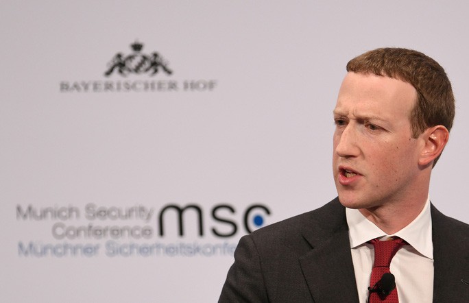 Facebook trong cơn khủng hoảng: Mất 56 tỉ USD vì nước cờ sai - Ảnh 1.