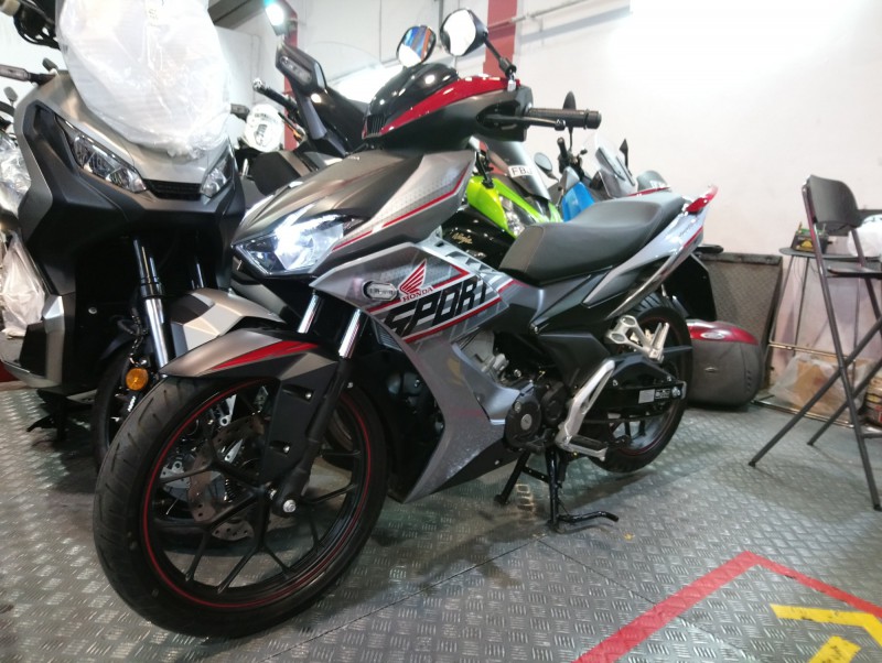 Honda Winner X rớt giá thảm sau một năm ra mắt - Ảnh 2.