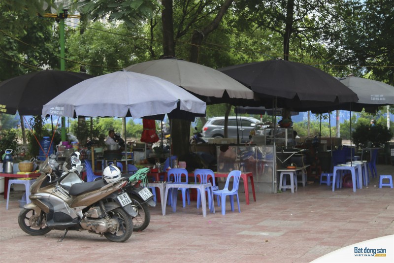 Xuống cấp, nhếch nhác khu nhà ở tái định cư