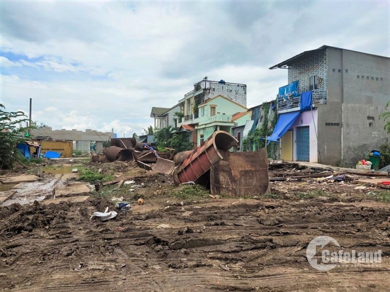 Cây cầu bò 20 năm vẫn chưa đến đích ở Sài Gòn