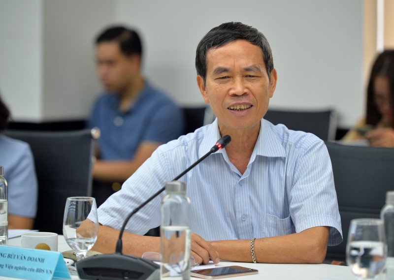 Nhà báo Bùi Văn Doanh 